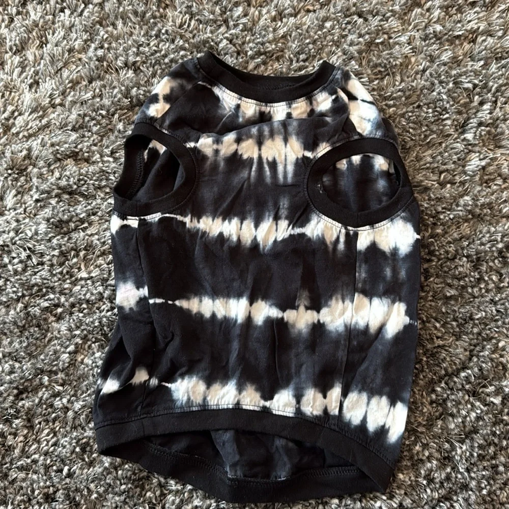 Black and White Tie-Dye Top - DOG